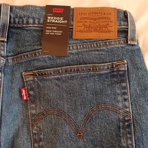 Levi's Wedgie Straight jean, size 30